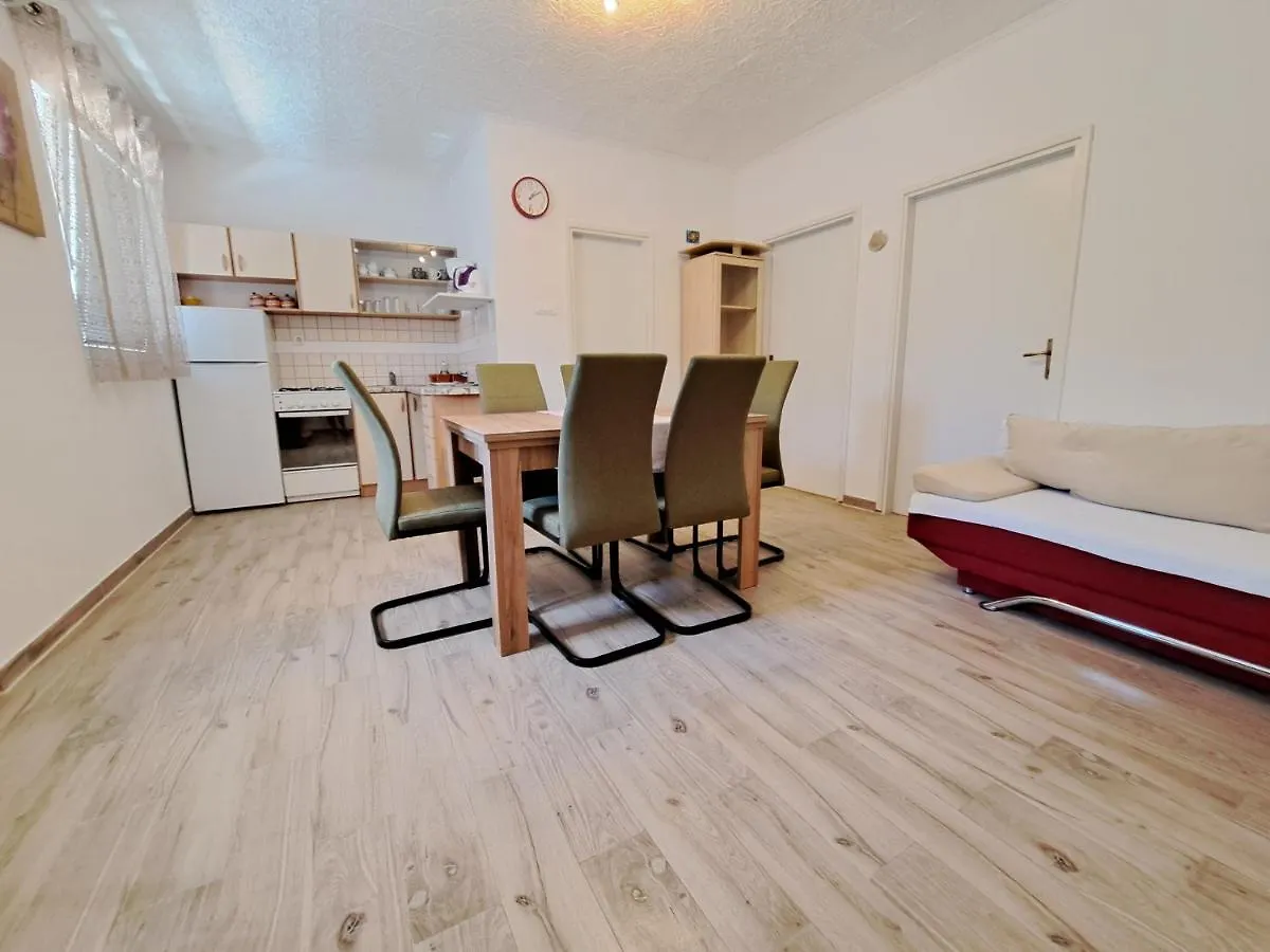 Apartmani Postonjski Privlaka  Kroatien